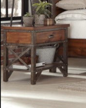 Holverson Brown Milk Crate 3 Piece Queen Sleigh Bedroom Set 1715-1-3 | Homelegance