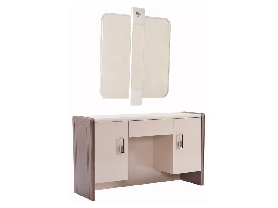 Nirvana Kanss 59" Wide Dresser With Mirror