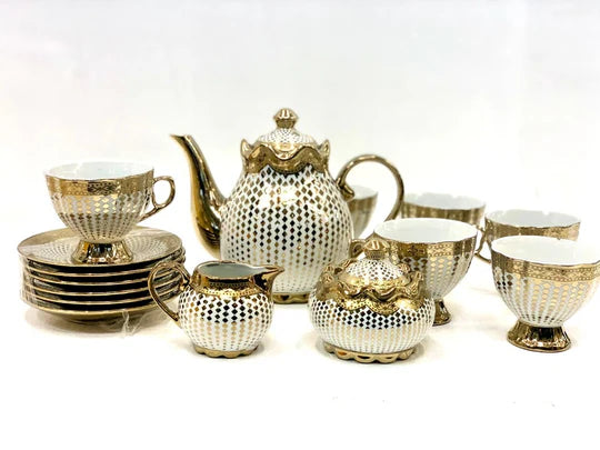 15pc Tea set Gold