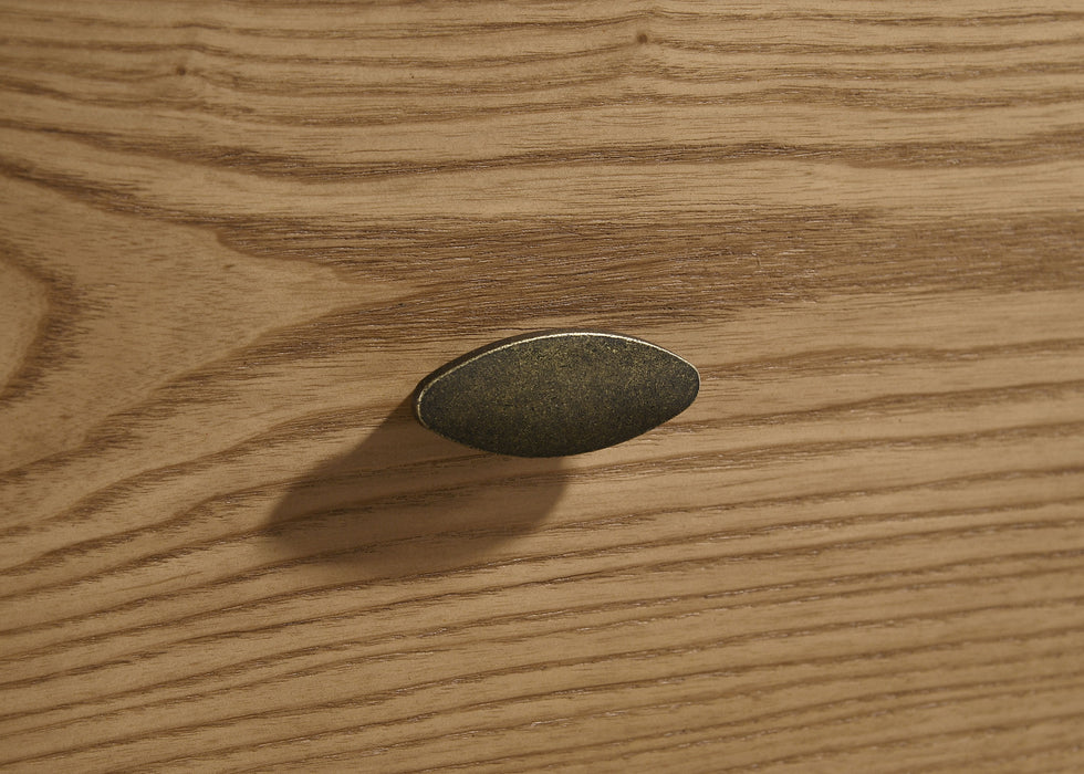 Robyn Dresser with Mirror