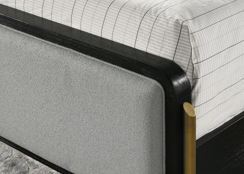 Arini Panel Bed
