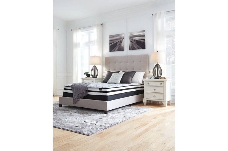8 Inch Chime Innerspring White King Mattress in a Box - DMV FurnitureKing Mattress