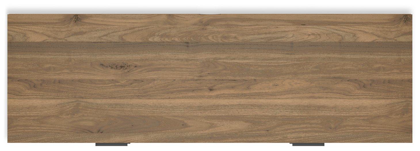 Deanlow Bedroom Package