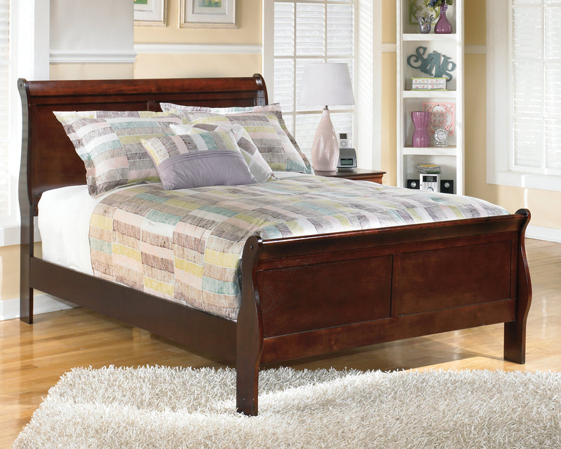 Alisdair Reddish Brown Full Sleigh Bed and Nightstand from Ashley - DMV Furniture