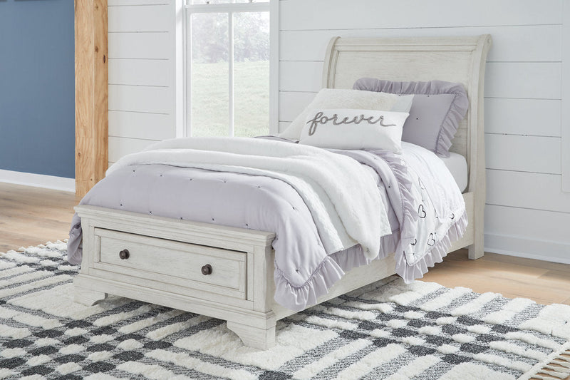 Robbinsdale Antique White Sleigh Storage Bedroom Set from Ashley - DMV Furniture