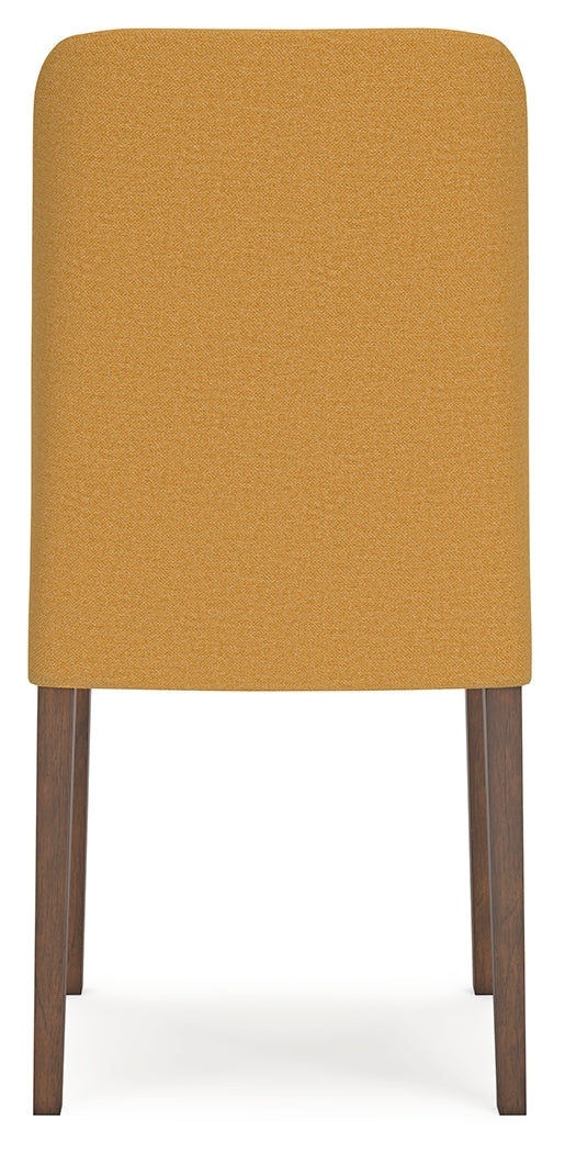 Lyncott Dining Table and 4 Chairs from Ashley - DMV Furniture
