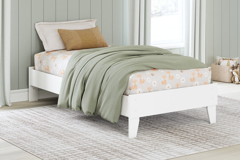 Hallityn White Youth Platform Bedroom Set from Ashley - DMV Furniture