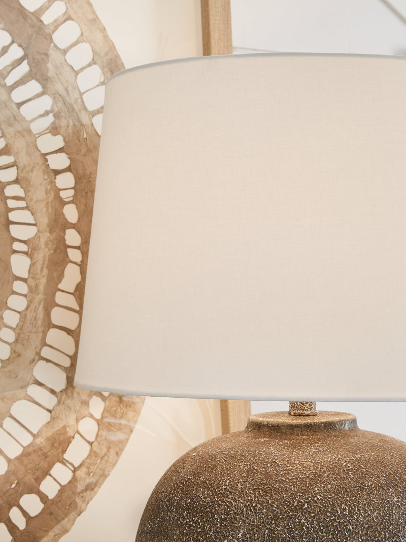 Neavesboro Antique Brown/White 2-Piece Table Lamp Set from Ashley - DMV Furniture