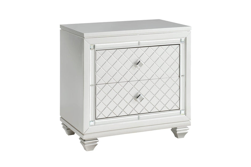 Leesa Bedroom Set In Silver | Homelegance