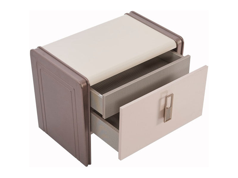 Nirvana Kanss 21" Tall Nightstand With Mirror