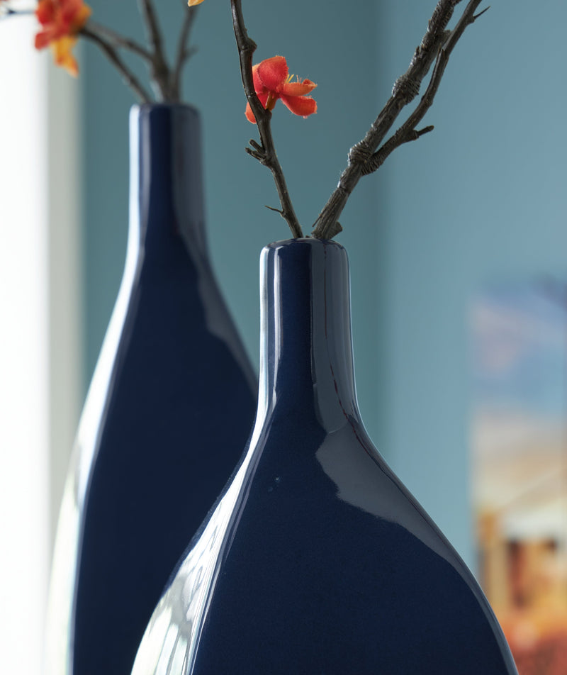 Abtinson Navy Vase - A2900032