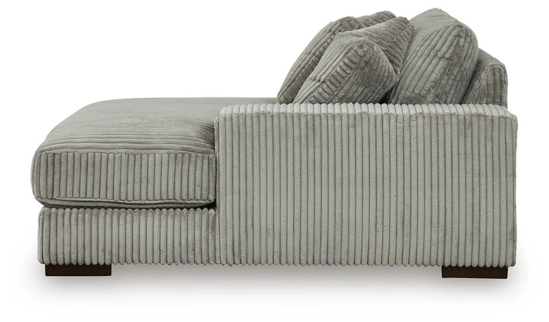 Lindyn Sectional with Chaise
