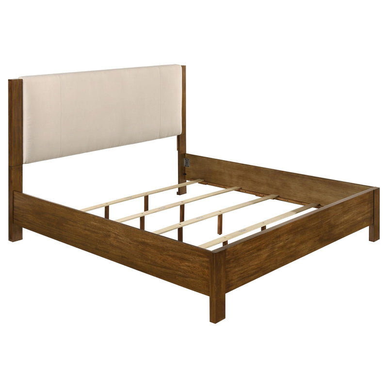 Adderley 4-piece Eastern King Bedroom Set Warm Brown - 215851KE-S4