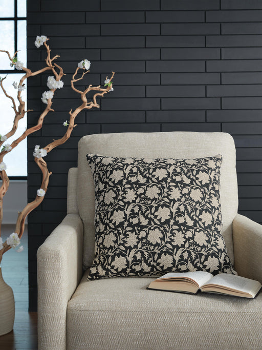 Alanderson Black/Ivory Pillow (Set of 4) - A1001100