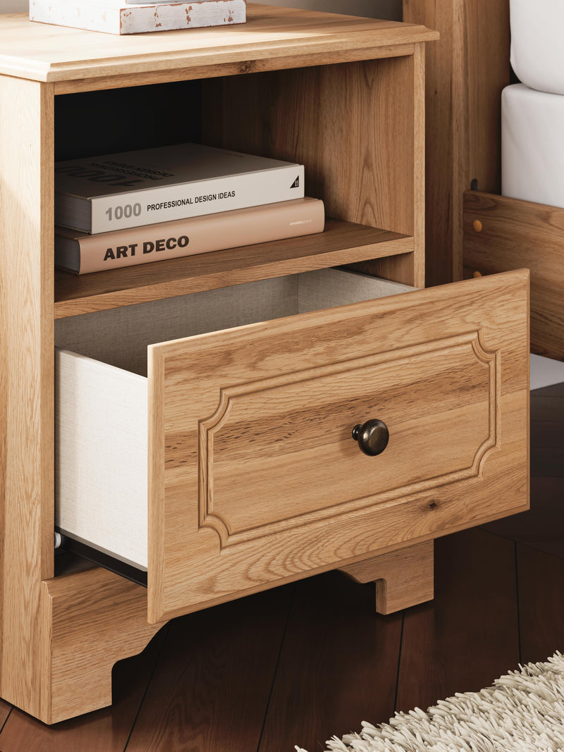 Aleaport Full Panel Bed with Dresser and Nightstand in Warm Brown - PKG022642