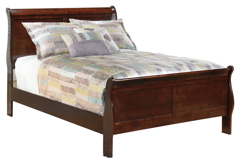 Alisdair Full Sleigh Bed with Dresser in Reddish Brown - PKG004942