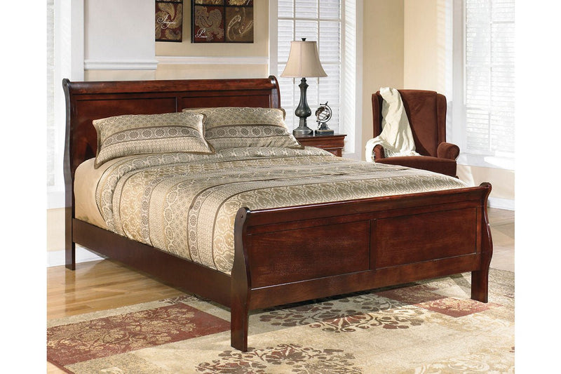 Alisdair Reddish Brown Queen Sleigh Bed - DMV FurnitureQueen Bed