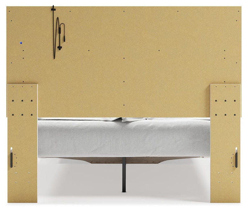 Altyra White Queen Storage Bed, Chest and 2 Nightstands - B2640B68