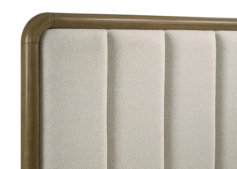 Amsbury 59-inch Upholstered Queen Bed Nutmeg - 224271Q