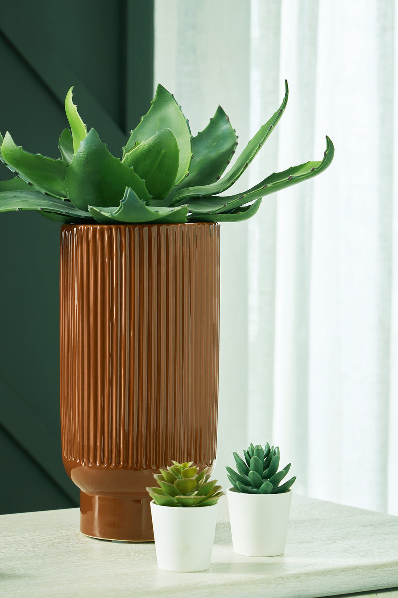 Avalyah Burnt Umber Vase (Set of 2) - A2900022