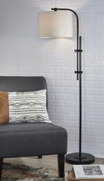 Baronvale Black Floor Lamp - DMV FurnitureFloor Lamps