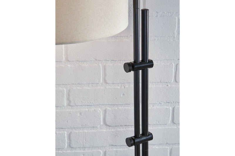 Baronvale Black Floor Lamp - DMV FurnitureFloor Lamps