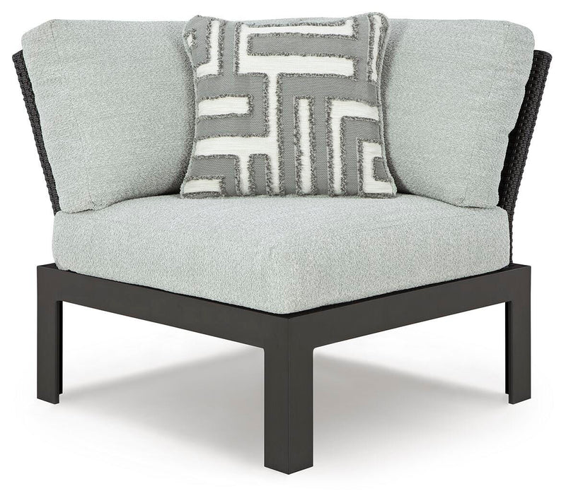 Beachloft Black/Gray Outdoor Corner Chair with Cushion - P490-877