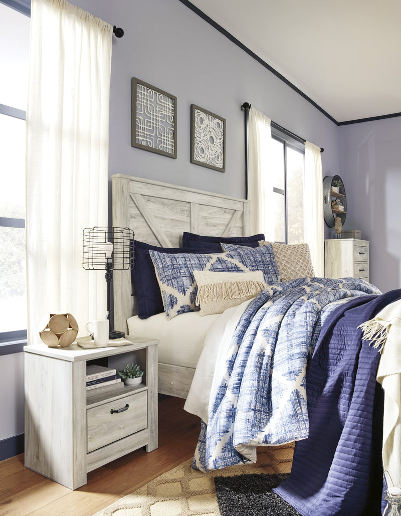 Bellaby Whitewash Queen Crossbuck Panel Bed - DMV FurnitureQueen Bed