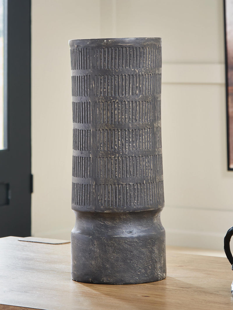Beninworth Antique Black Vase - A2000879