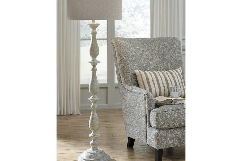 Bernadate Whitewash Floor Lamp - DMV FurnitureFloor Lamps