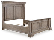 Blairhurst California King Panel Bed and 2 Nightstands in Light Grayish Brown - PKG017008