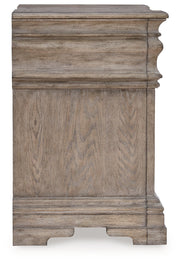Blairhurst California King Panel Bed with Dresser and Nightstand in Light Grayish Brown - PKG019227