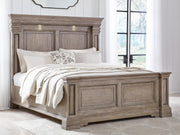 Blairhurst King Panel Bed and 2 Nightstands in Light Grayish Brown - PKG016999