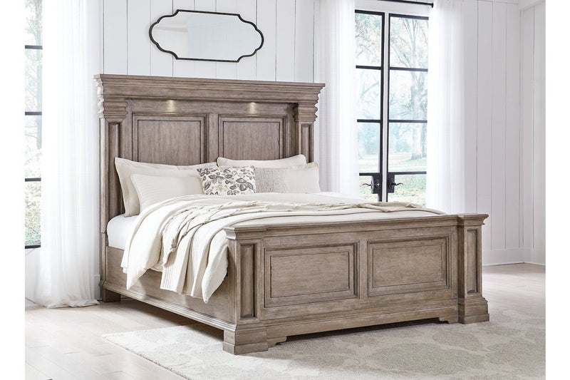 Blairhurst Light Grayish Brown Queen Panel Bed - DMV FurnitureQueen Bed