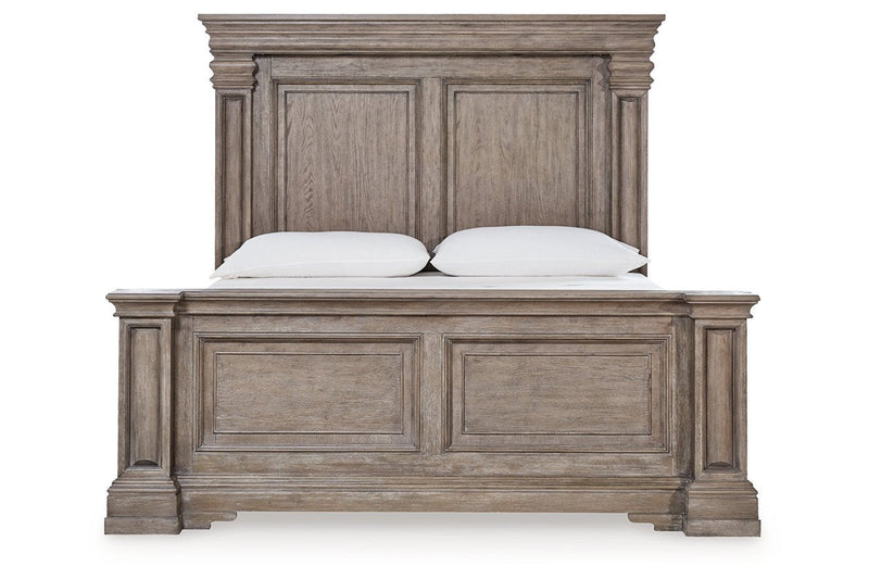 Blairhurst Light Grayish Brown Queen Panel Bed - DMV FurnitureQueen Bed