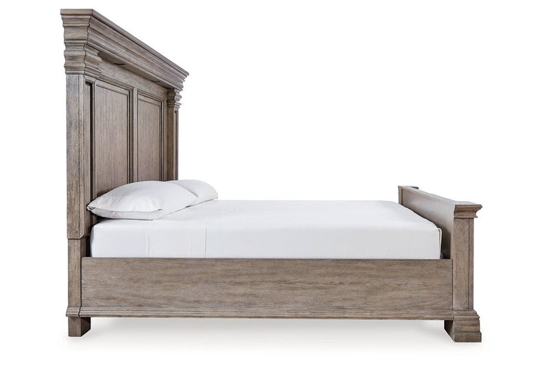 Blairhurst Light Grayish Brown Queen Panel Bed - DMV FurnitureQueen Bed