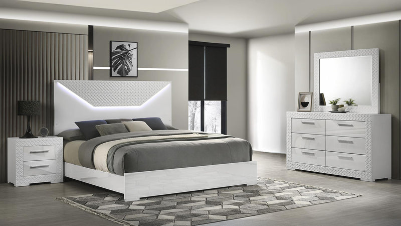 Blanca Queen 4 Pc Bedroom Set in White - Blanca Queen 4 Pc Bedroom Set in White