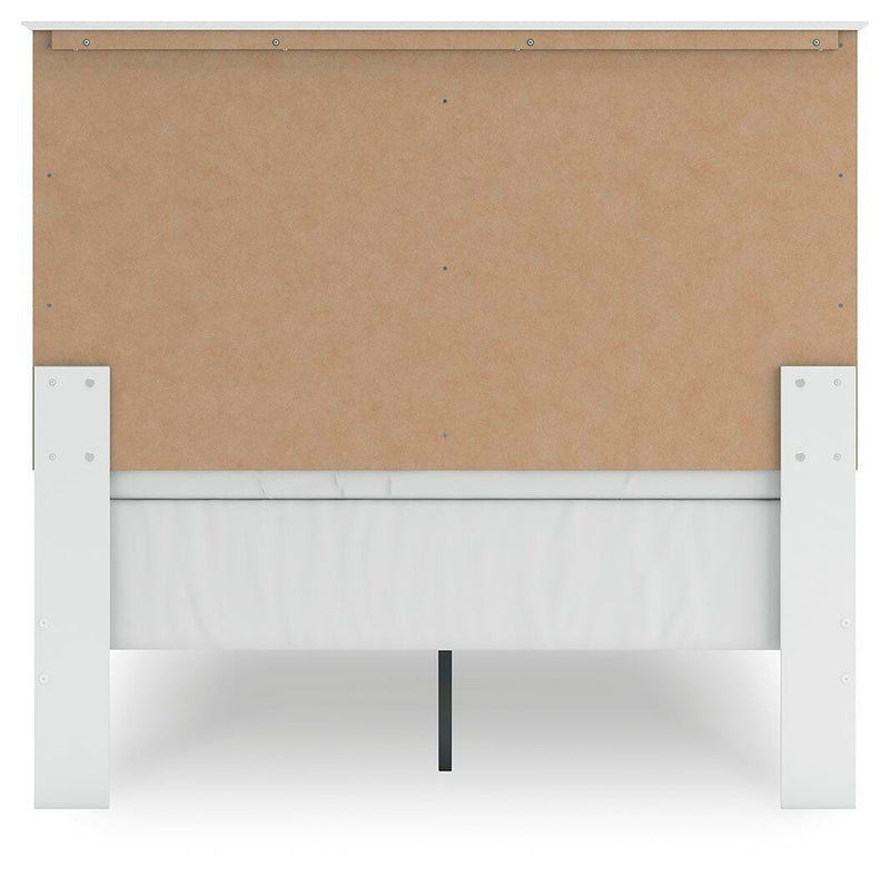 Bostwick Shoals White Full Panel Bed, Dresser and Mirror - B139B48