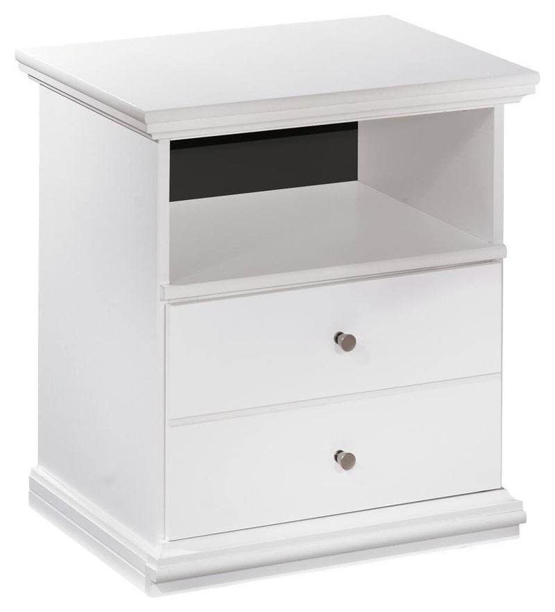 Bostwick Shoals White Full Panel Bed, Dresser, Mirror, Chest, and 2 Nightstands - B139B62