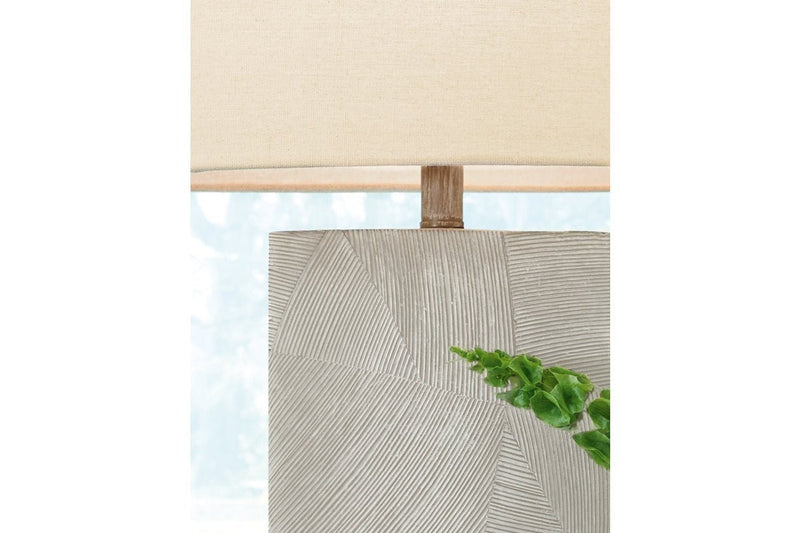 Bradard Brown Table Lamp - DMV FurnitureTable Lamp