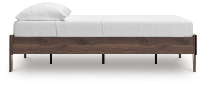 Calverson Full Platform Bed, Dresser, Chest and 2 Nightstands in Mocha - PKG017837