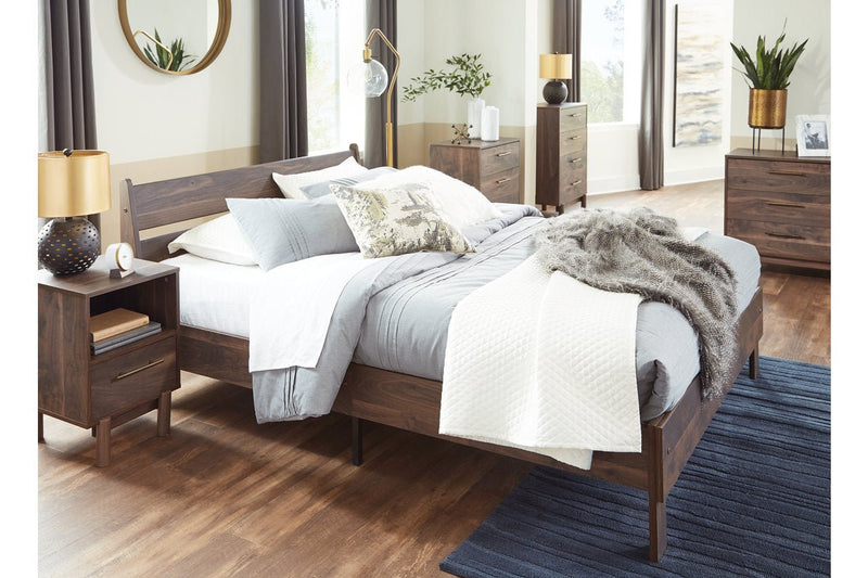 Calverson Mocha Queen Panel Platform Bed - DMV FurnitureQueen Bed