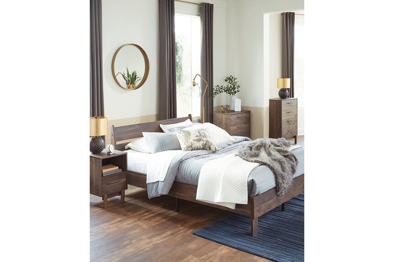 Calverson Mocha Queen Panel Platform Bed - DMV FurnitureQueen Bed