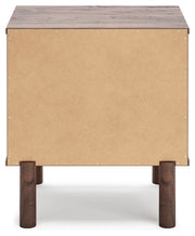 Calverson Queen Platform Bed, Dresser, Chest and Nightstand in Mocha - PKG017853