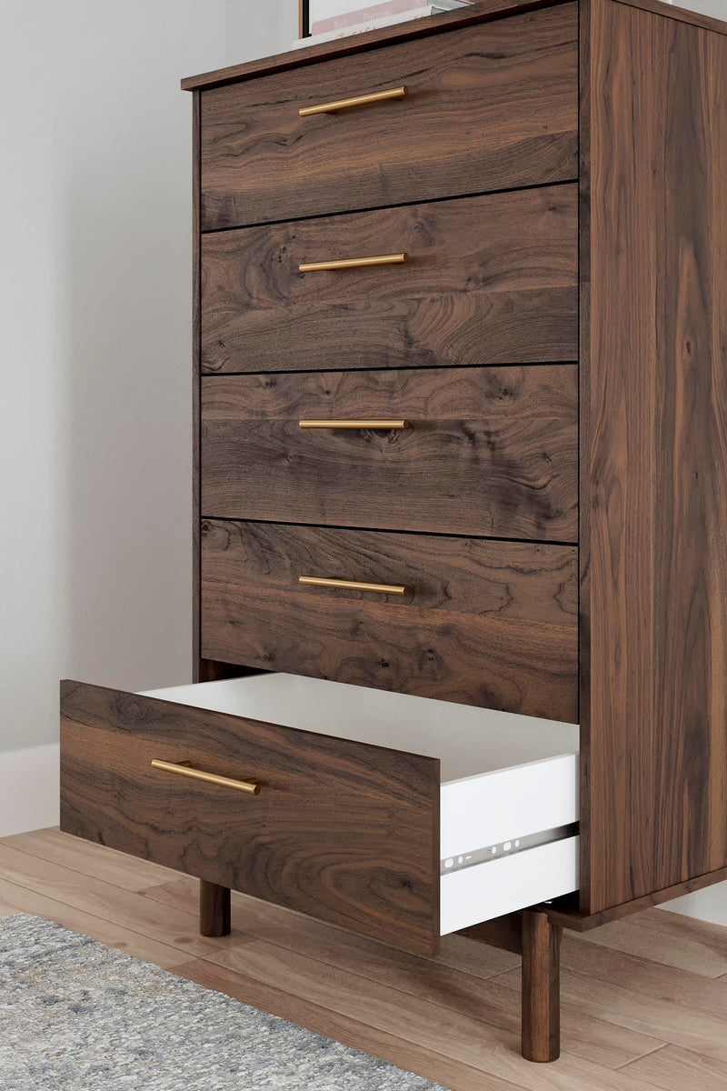 Calverson Queen Platform Bed, Dresser, Chest and Nightstand in Mocha - PKG017853
