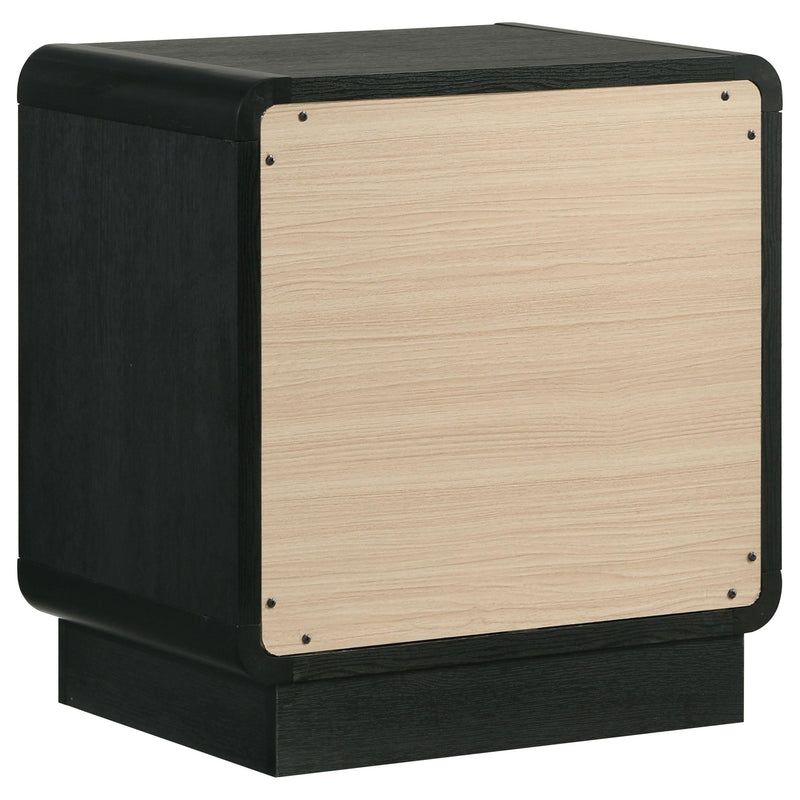 Cavelle 5-piece Full Bedroom Set Black - 223661F-S5