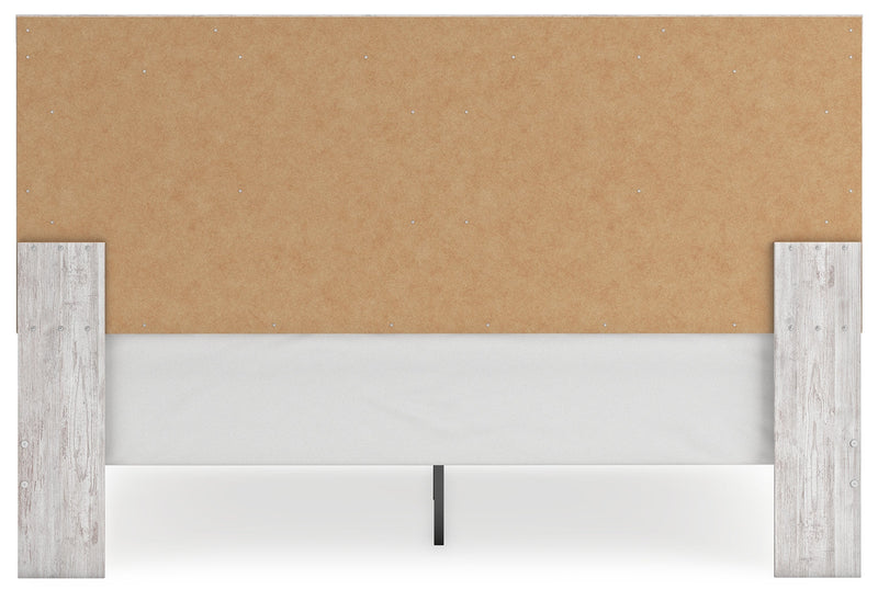 Cayboni King Panel Bed with Mirrored Dresser and Nightstand in Whitewash - PKG019176