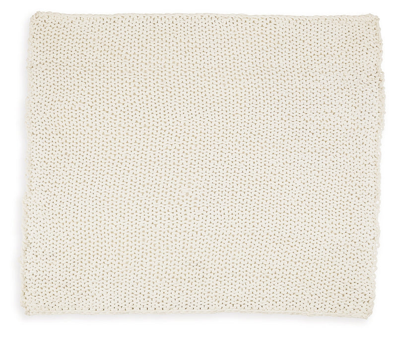 Chaddon Ivory Throw (Set of 3) - A1001060