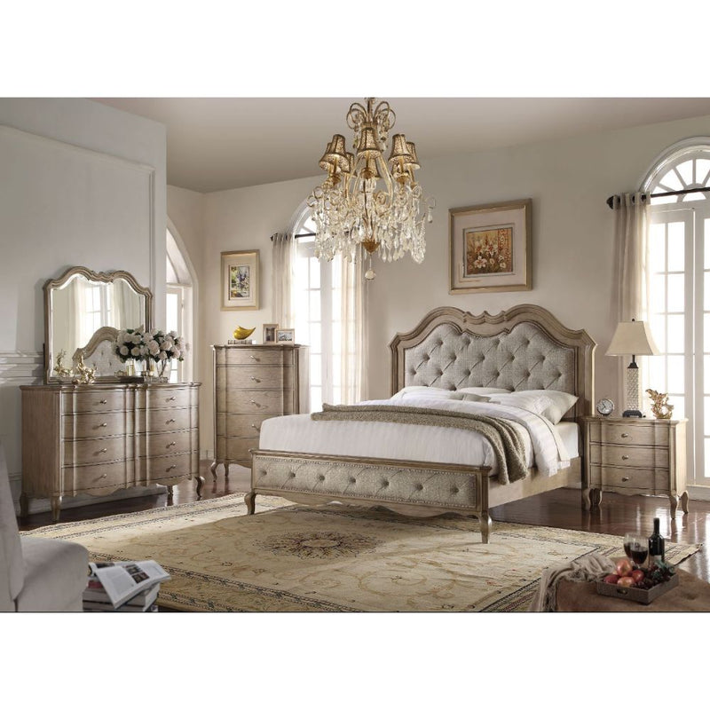 Chelmsford Queen Bed - 26050Q