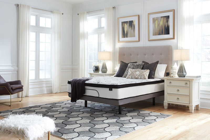 Chime 12 Inch Hybrid White Queen Mattress in a Box - DMV FurnitureQueen Mattress